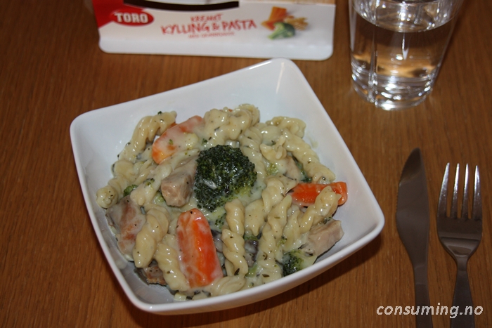 Kremet kylling og pasta med grønnsaker fra Toro maten