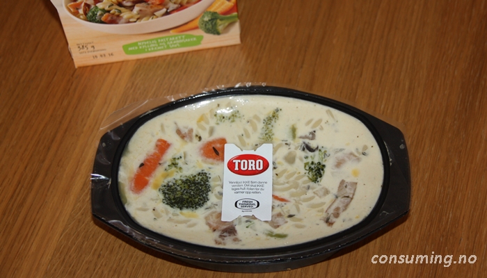 Kremet kylling og pasta med grønnsaker fra Toro skålen