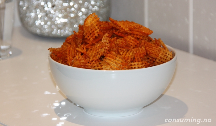 Vaffelchips paprika og snill chili i skål