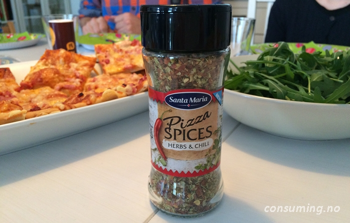 Pizza Spices Herbs Chili fra Santa Maria foran pizzan