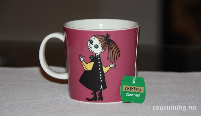 Twinings Green Tea Blueberry & Raspberry i koppen min