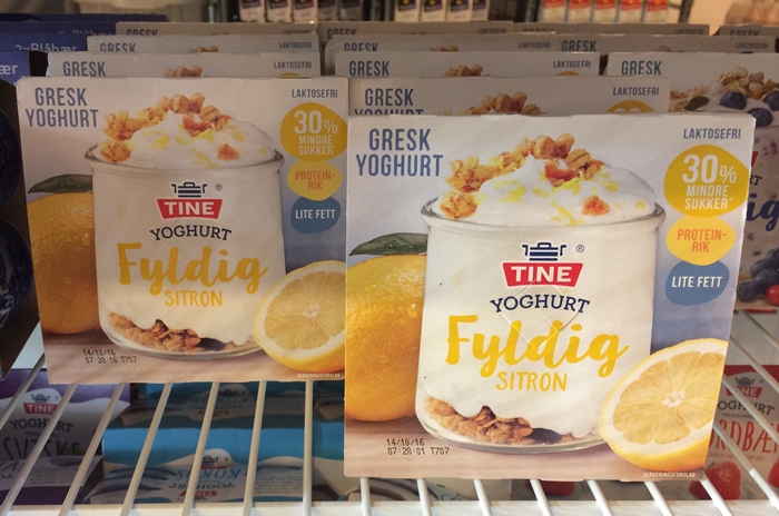fyldig-yoghurt-sitron-fra-tine-i-butikken