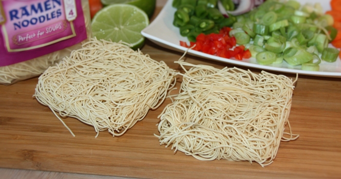 ramen-noodles-fra-santamaria-to-av-blokkene